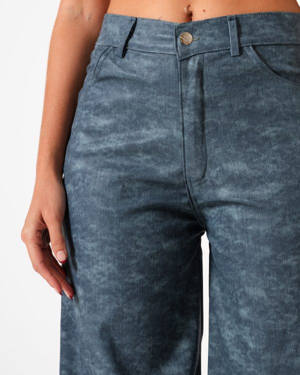 Alternative view of WID LEG ERIKA ENGOMADO JEAN