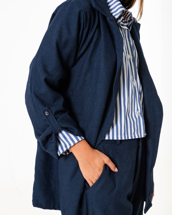 Alternative view of SACO OVER PUNTO ROMA SIMIL JEAN