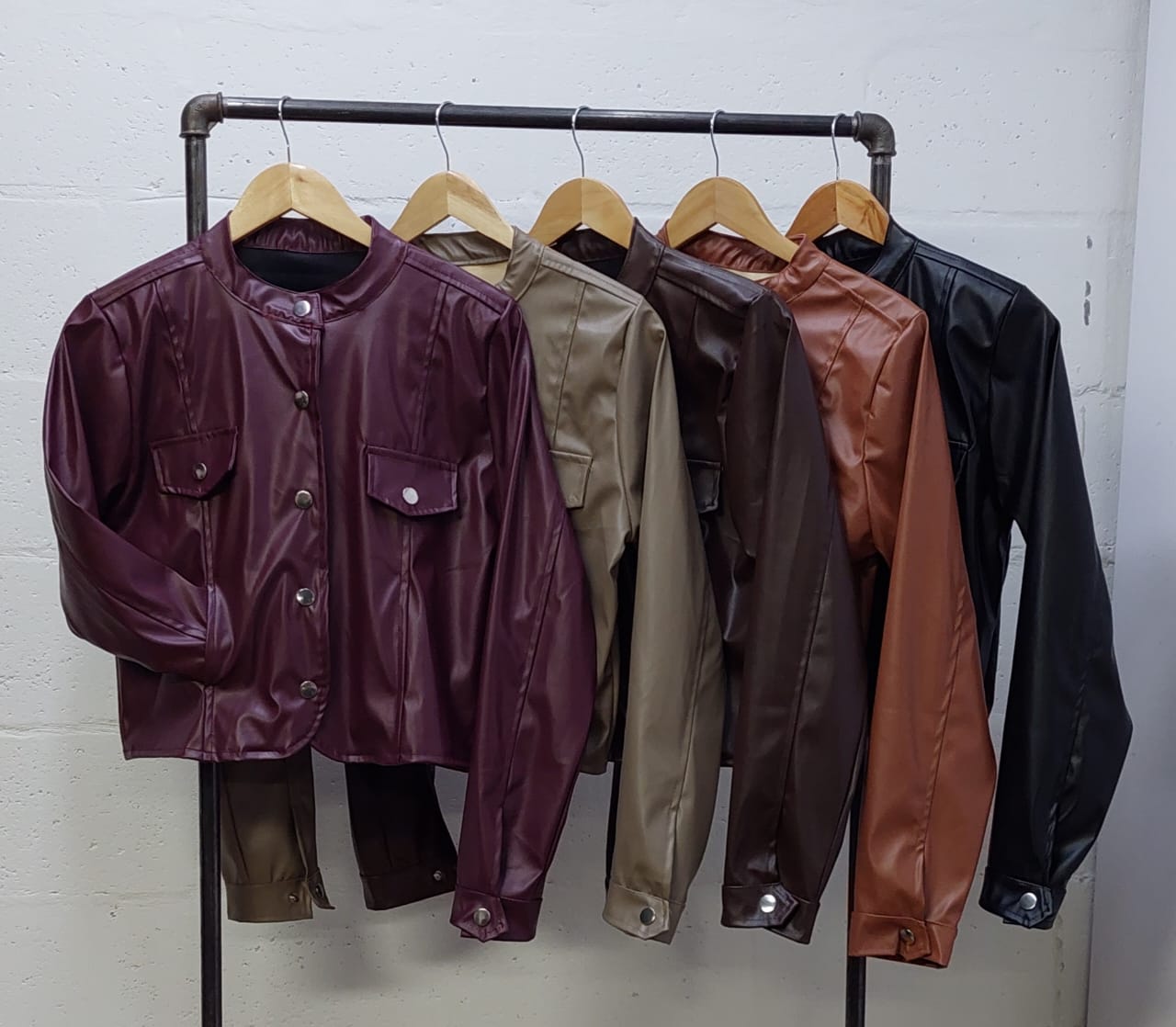 CAMPERA RUBI ECOCUERO - Imagen 9