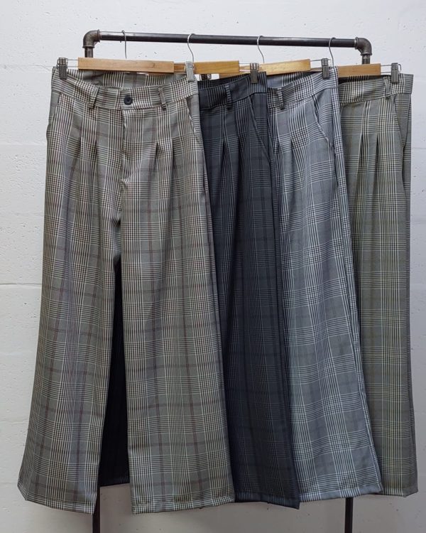 Alternative view of MAXI PALAZO ESCOSES SASTRERO