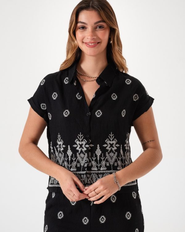 Alternative view of CONJUNTO LINO BORDADO - Q004