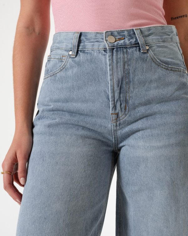 Alternative view of JEAN WID LEG - AL-3