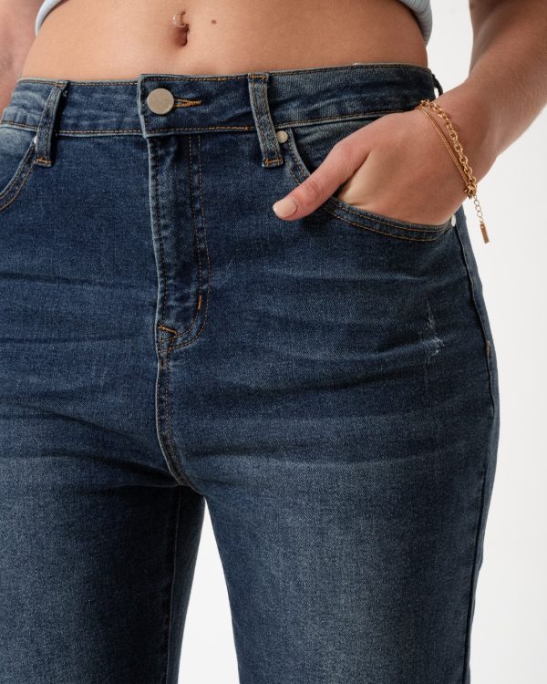 Alternative view of JEAN MOM - LYFJ230