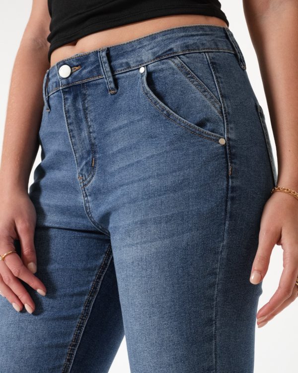 Alternative view of JEAN WID LEG - LYFJ667