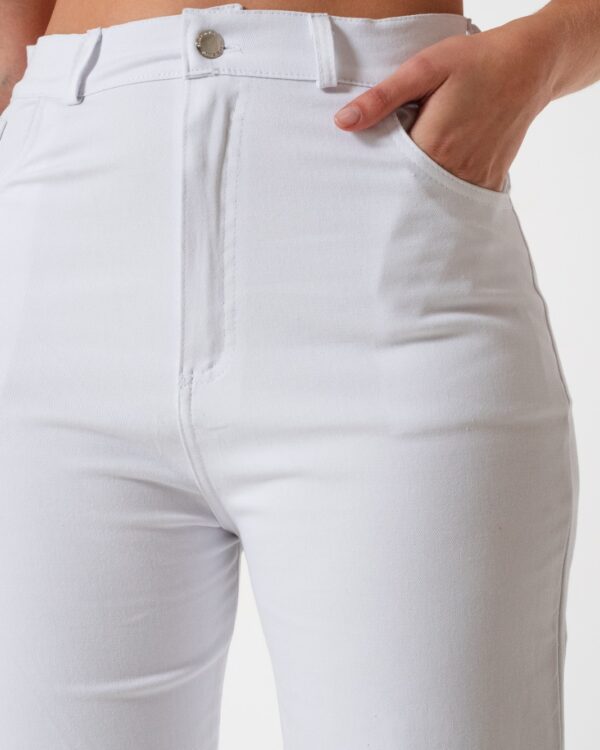 Alternative view of MOM CORDON GABARDINA