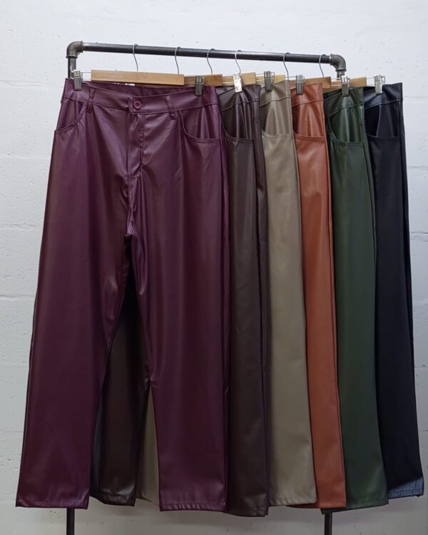 Alternative view of MOM FIT ECOCUERO PLUS SIZE