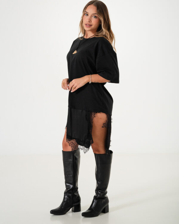 Alternative view of REMERA CON PUNTILLA SEDITA