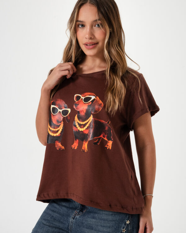 Alternative view of REMERA PERRITOS SALCHICHA