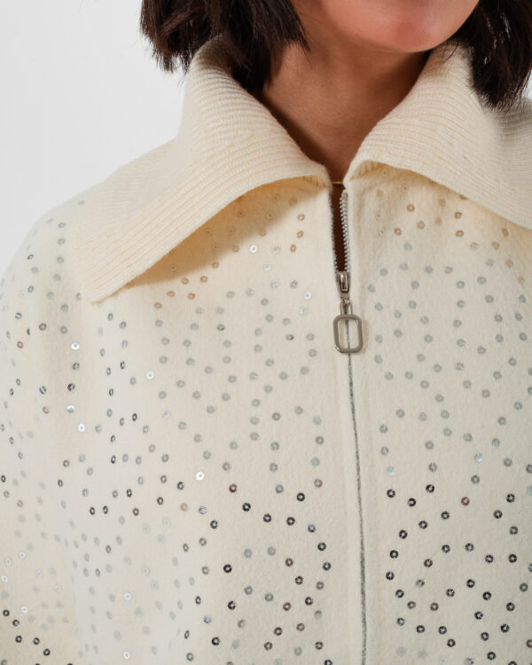 Alternative view of CAMPERA SUETER CON BRILLO - 179-1